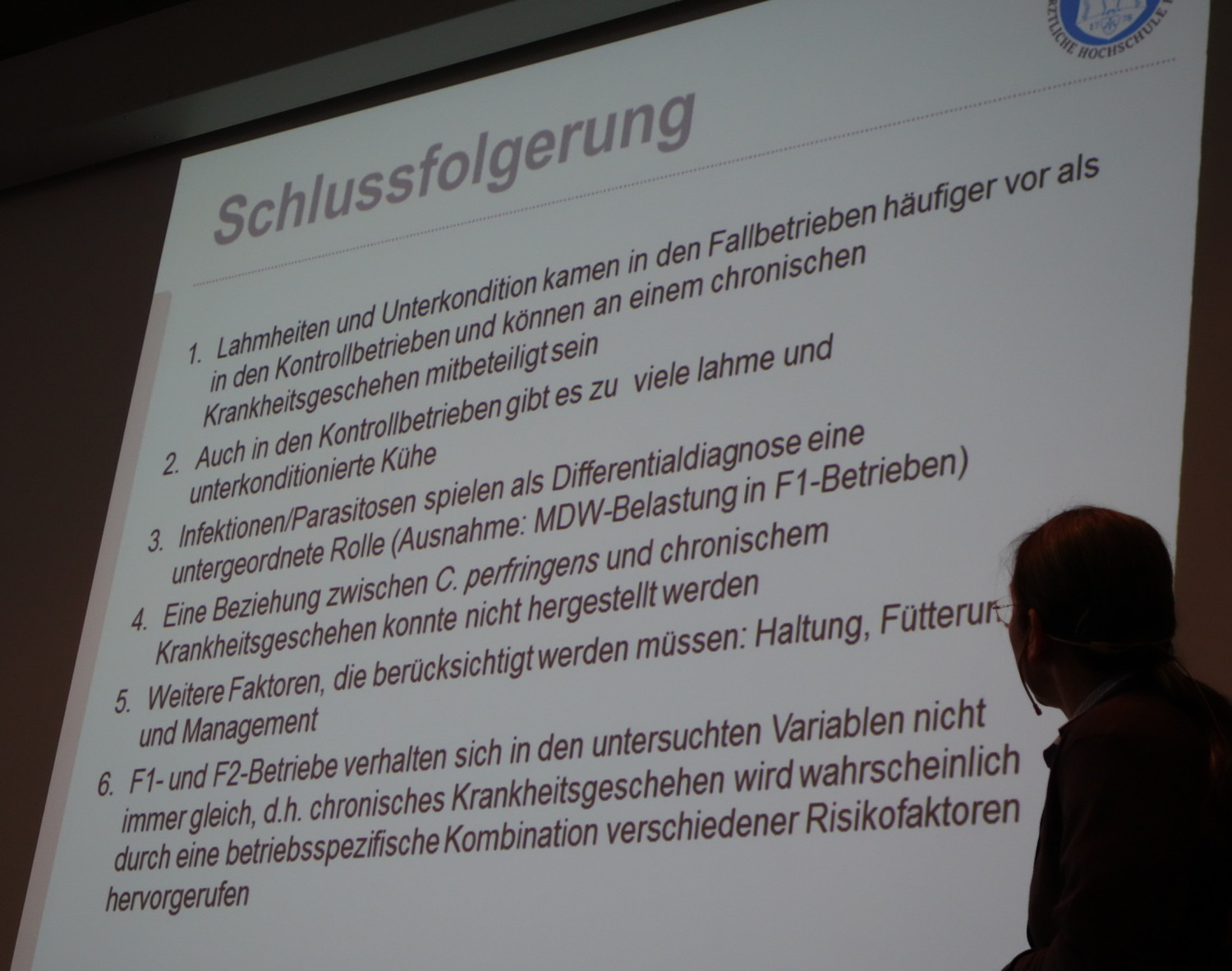 Fütterung und Lahmheiten sind das zentrale Problem – die Schlussfolgerungen der TiHo-Studie zum "chronischen Botulismus".