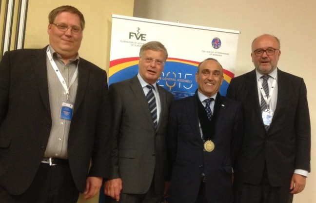 Die bpt-Delegation zur FVE-Generalversammlung im rumänischen Iasi mit dem neuen Präsidenten ((v.ln.r): Dr. Andreas Palzer, Dr. H.-J. Götz, Dr. Rafael Languens (Präsident), Dr. Rainer Schneichel. (Foto: ©bpt)