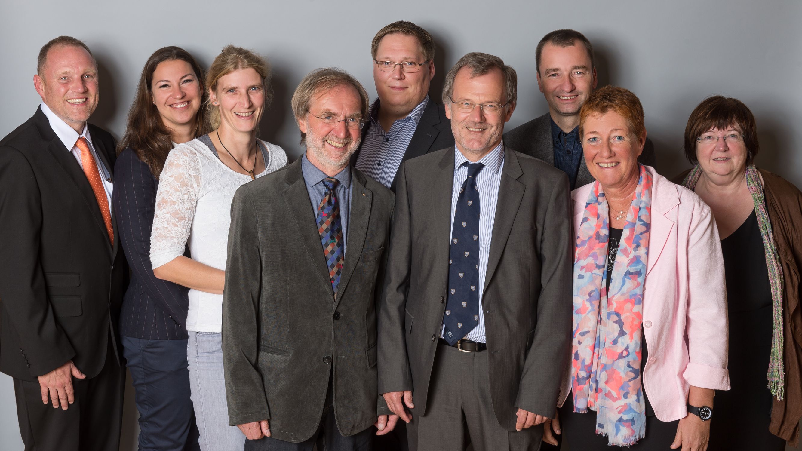 Das neue bpt-Präsidium (v.l.n.r.): Rolf Herzel, Dr. Maren Hellige, Dr. Uta Seiwald (Beisitzer), Karl-Heinz Schulte (2. Vizepräsident), Dr. Andreas Palzer (Beisitzer), Dr. Siegfried Moder (Präsident), Jan Wolter (Beisitzer), Dr. Petra Sindern (1. Vizepräsidentin), Anna Lam (Schatzmeisterin). (Foto: @bpt/Jan Rathke)